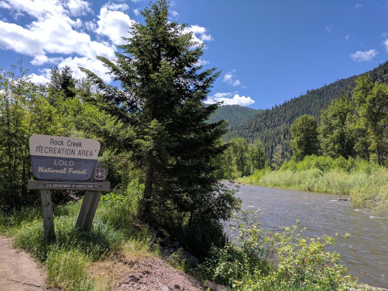 Rock Creek Mercantile & Motel Clinton Dış mekan fotoğraf