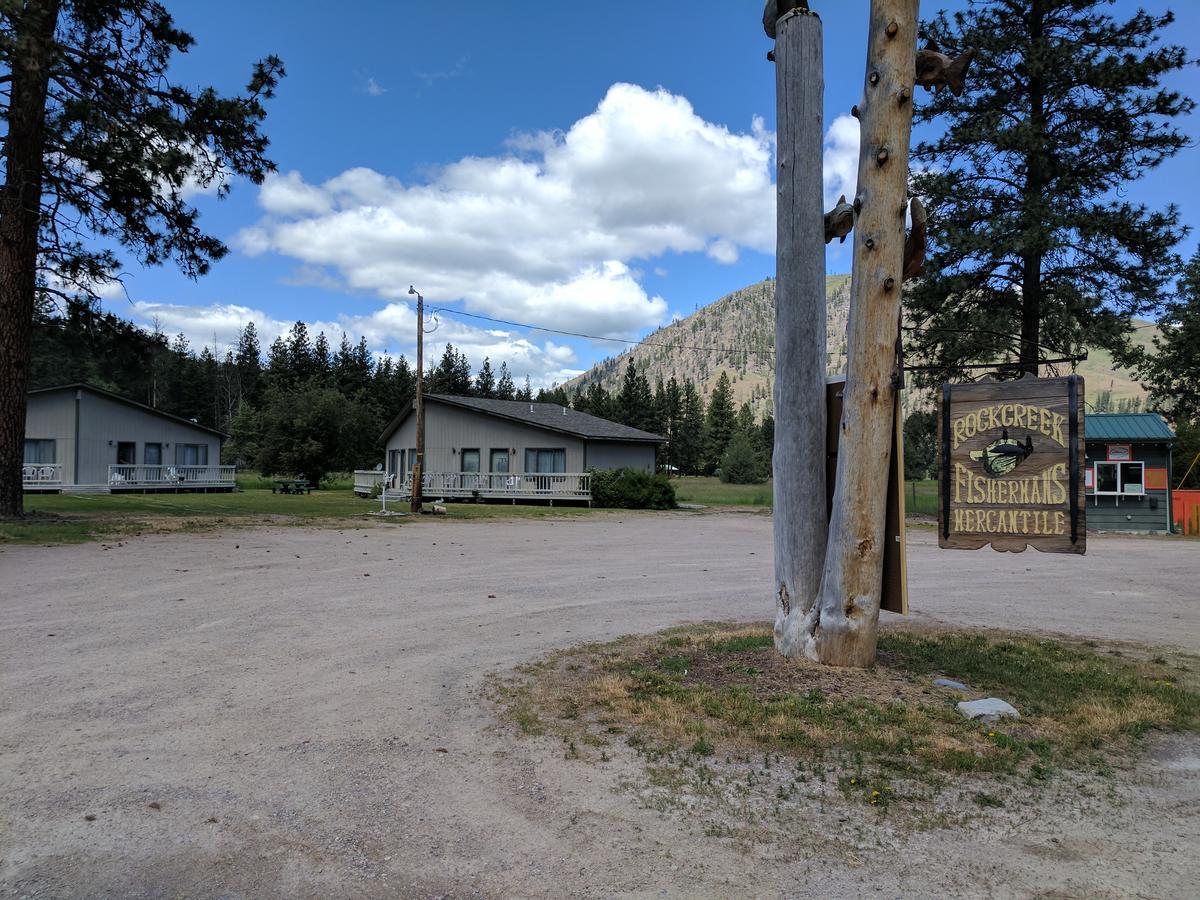 Rock Creek Mercantile & Motel Clinton Dış mekan fotoğraf